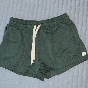 Vuori Halo Lounge Performance Short